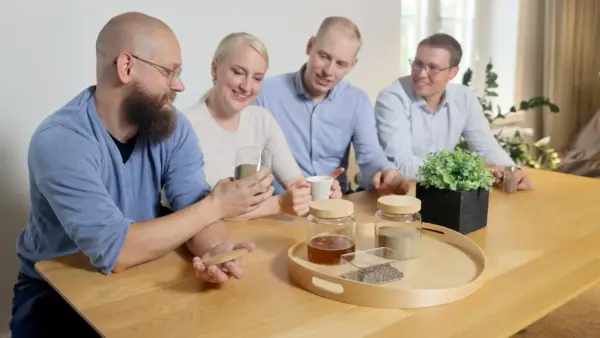 Volaren tiimistä Matti Tähtinen, Jarna Hyvönen, Tuure Parviainen ja Marko Rintanen.