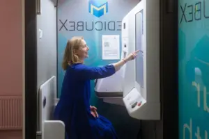 Hyvinvointialueille uusia keinoja sairauksien ennaltaehkäisyyn – MedicubeXin itsemittauspisteet ja Omaolon terveyskartoitukset tukemaan toisiaan