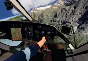 Kauppalehti ja Tekniikka&Talous: Suomalaisyritys teki historiaa – Yhdysvaltalaiset lentäjät harjoittelevat Varjon laseilla