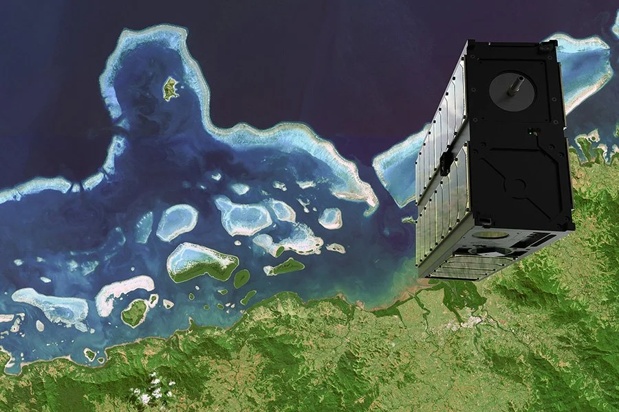 Kuva Space -yhtiön hyperspektrisatelliittikuvaa meren rannalta